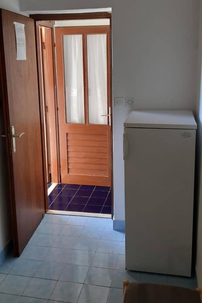 Apartments By The Sea Kabli, Peljesac - 10225 Brijesta Værelse billede